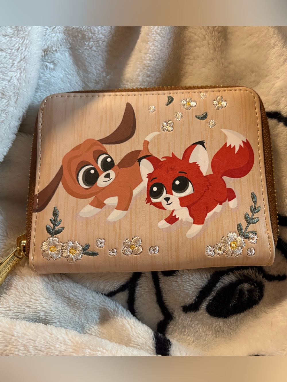Loungefly Fox and the Hound Hard Tag Wallet NWOT